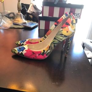 Ivanka Trump floral pumps. 8.5.